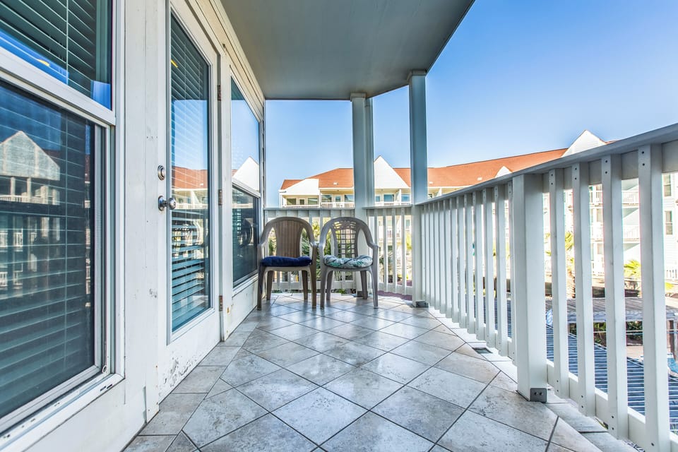 Balcony with sea view