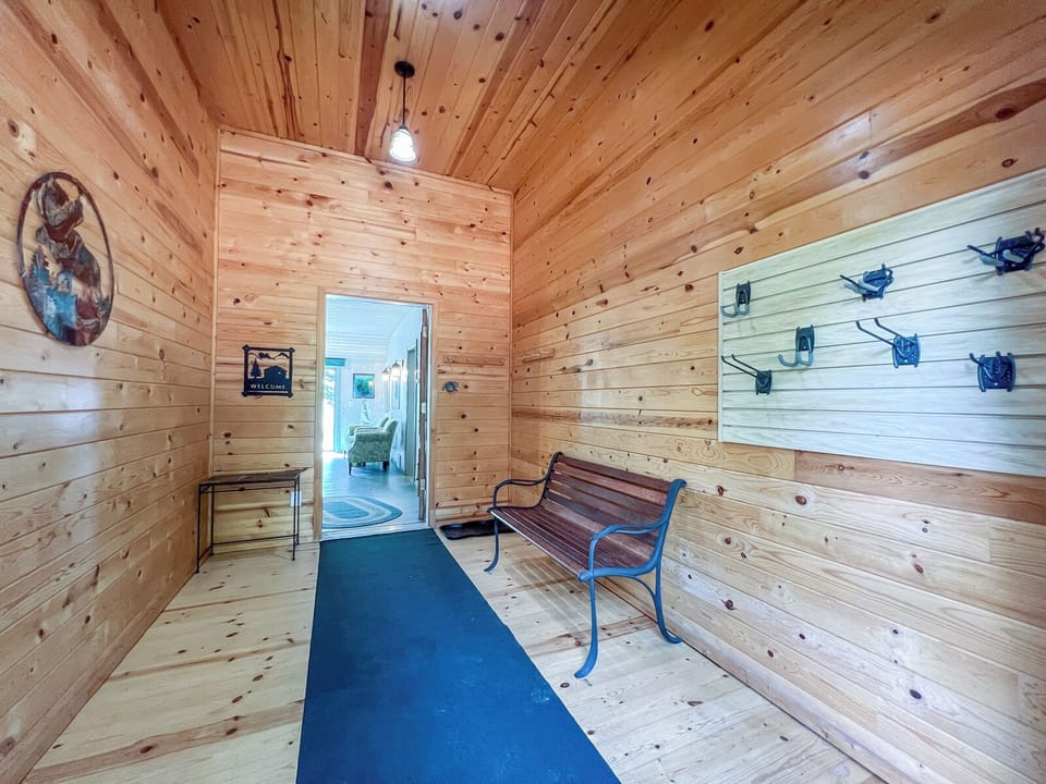 Seacliff's entryway.