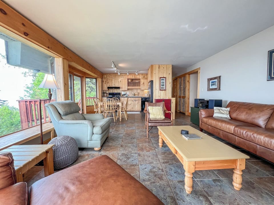 Cedar Allee has an open layout living area.