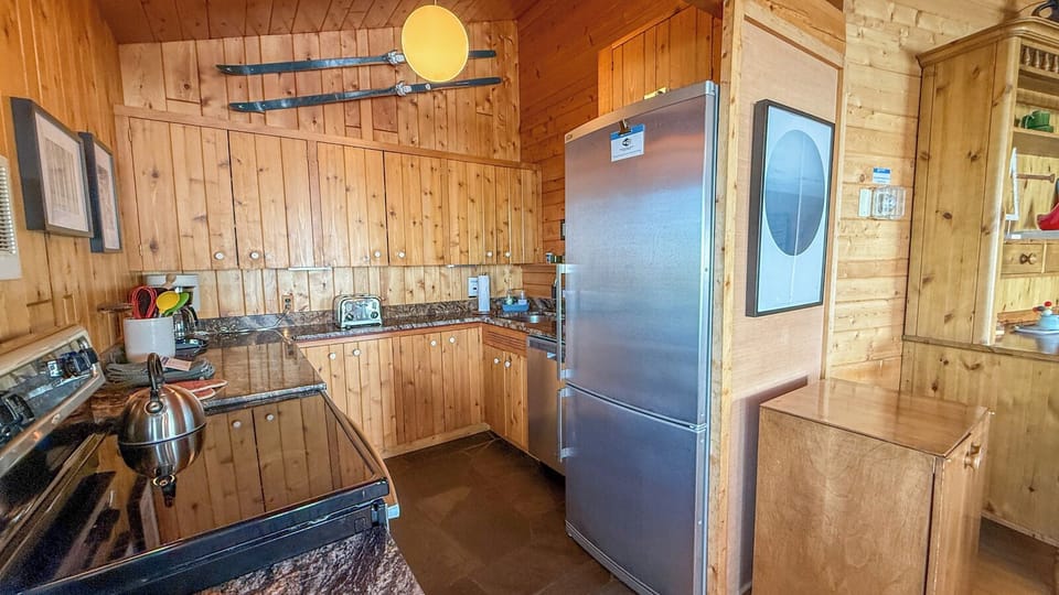 Kitchen with dishwasher