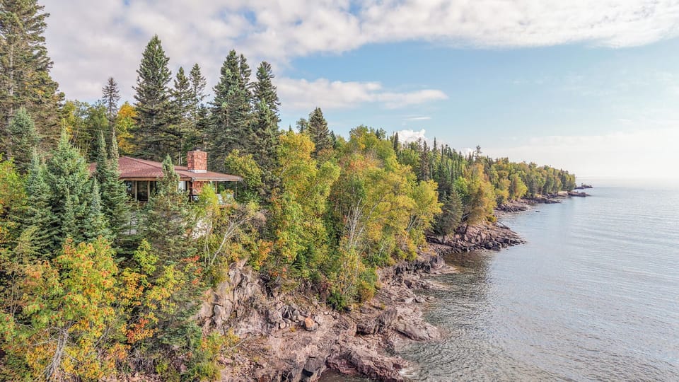 Literally perched on the cliff's edge with Lake of Superior striking the rocks just feet below, the ambiance and beauty of Baileys on the Lake are unbeatable.