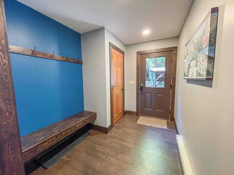 Notre Reve features a spacious entryway