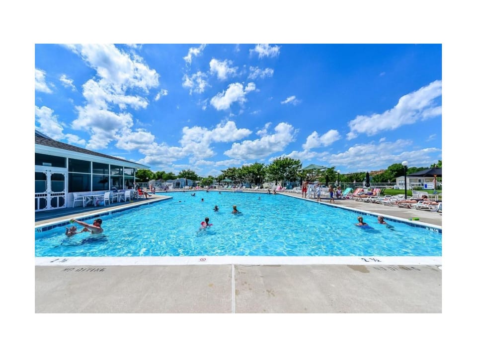 Main Pool /Clubhouse