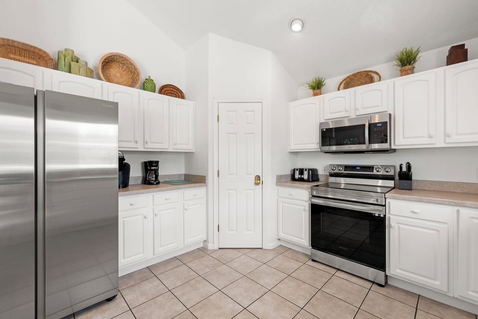 MB43: Country Roads | Top Level Kitchen