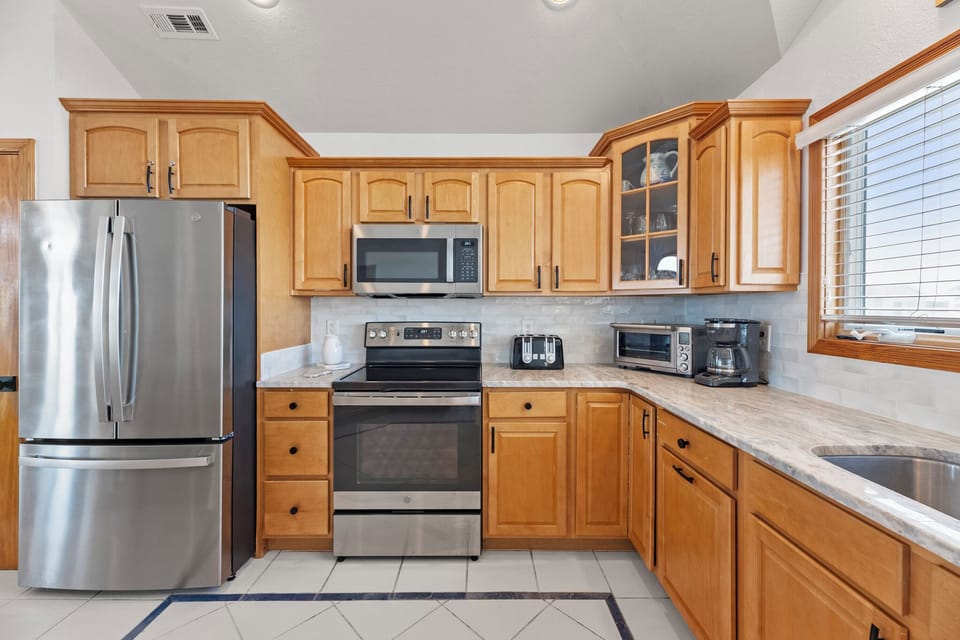 OSO16: Sea of Grace | Top Level Kitchen