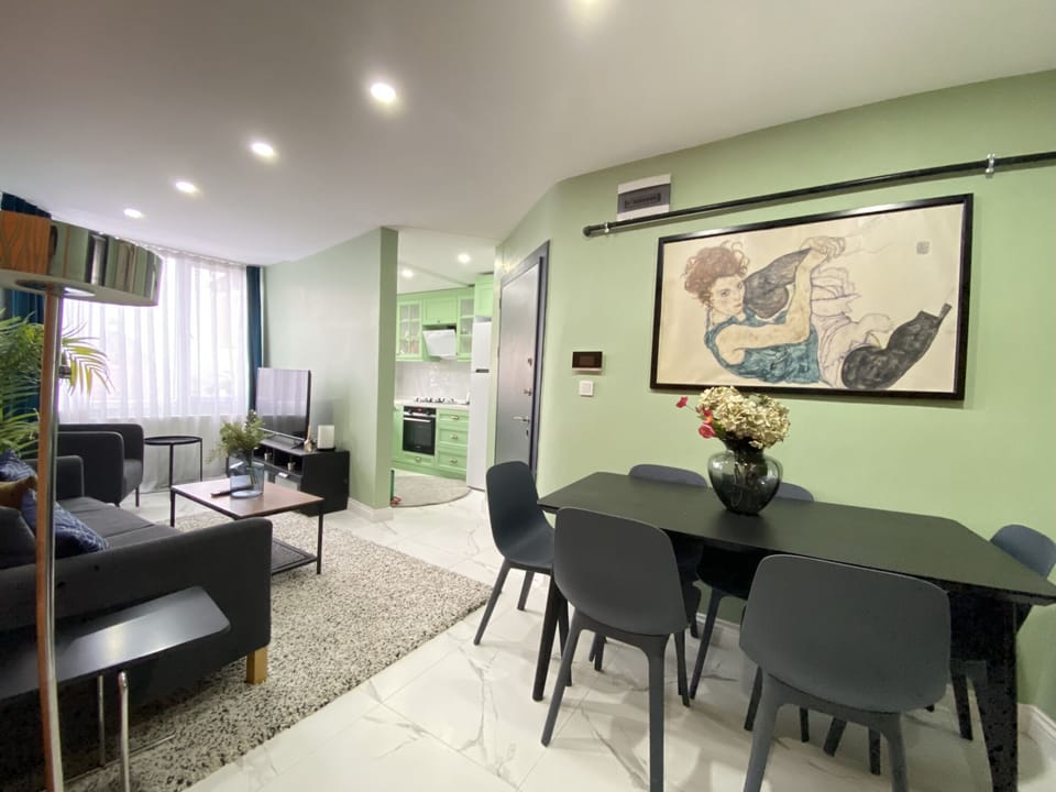 Open-plan living and dining area, great for cozy nights in.
