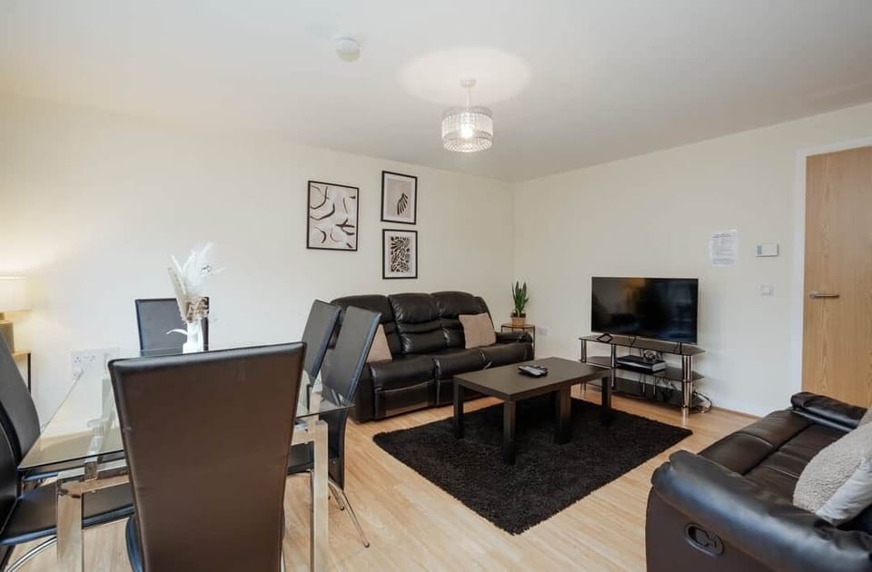 3-1, 05 - 16 Holmbank Avenue, G41 3JH - 14