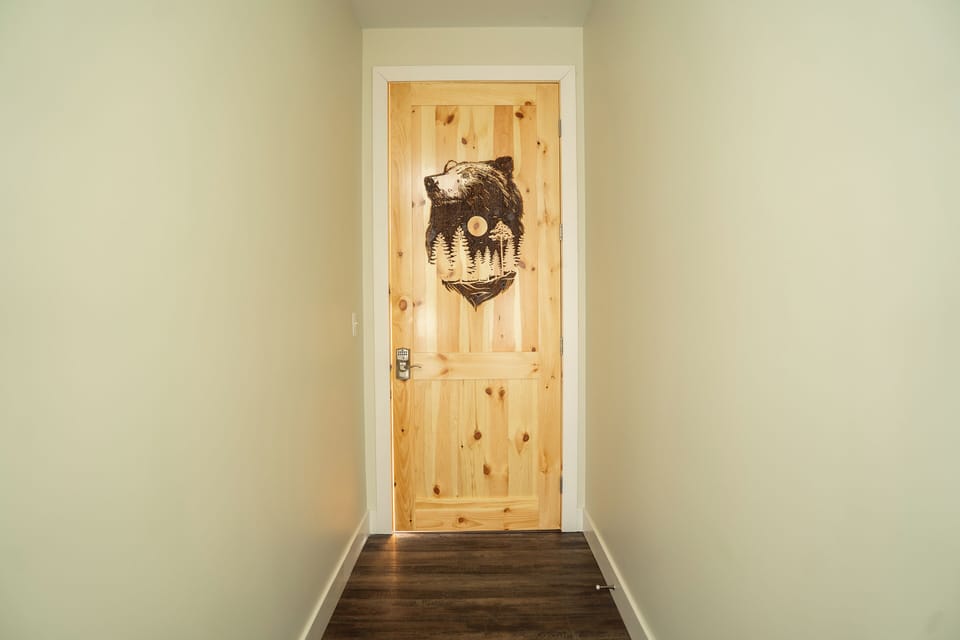Private Studio - Bears Den