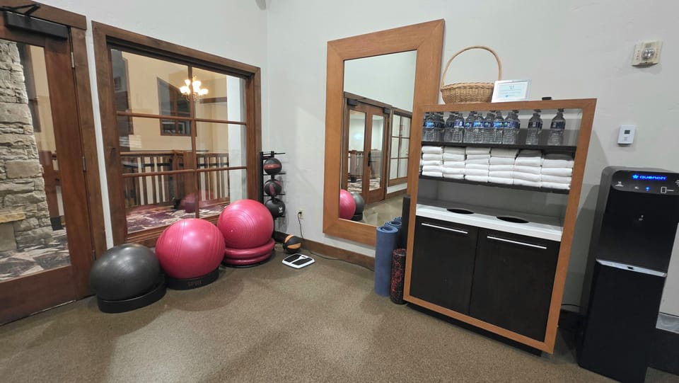 Workout room. Water and towels provided. Restroom  with shower next door