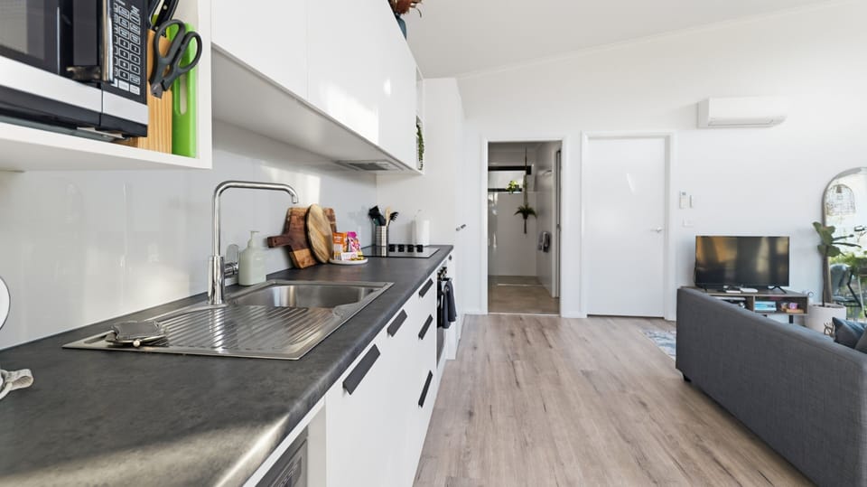 Fully equip Kitchen - ready for a 3 course meal - or a simple bowl of cereal and a cuppa ;)