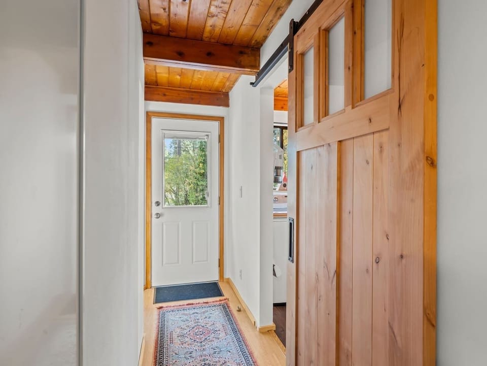 Welcoming private entrance with easy self check-in.