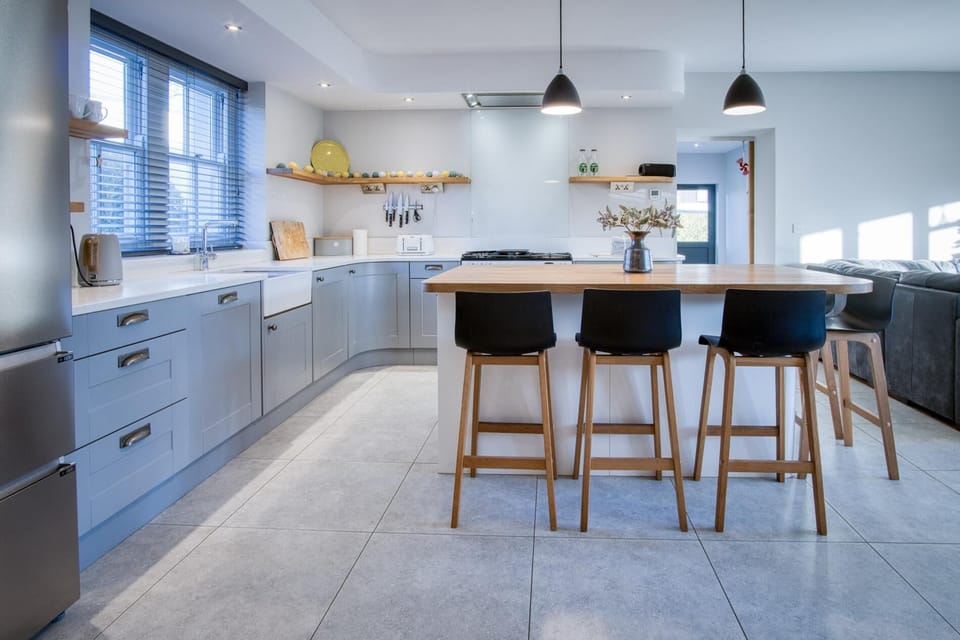 Avalon - Luxurious 4 Bedroom - Saundersfoot (27139)