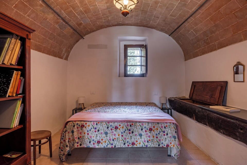 Autumn, Bedroom, Spring, Summer
