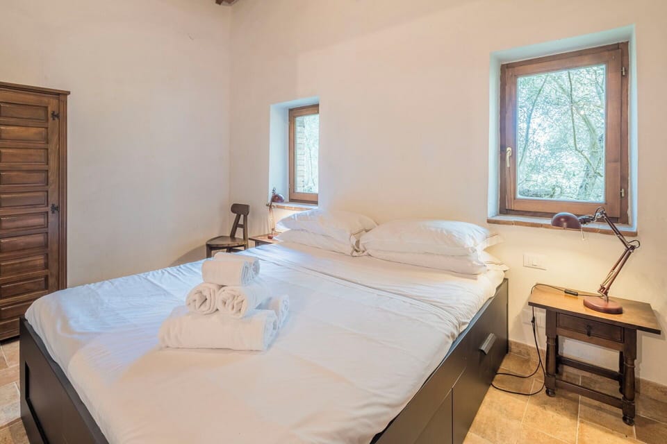 Autumn, Bedroom, Spring, Summer