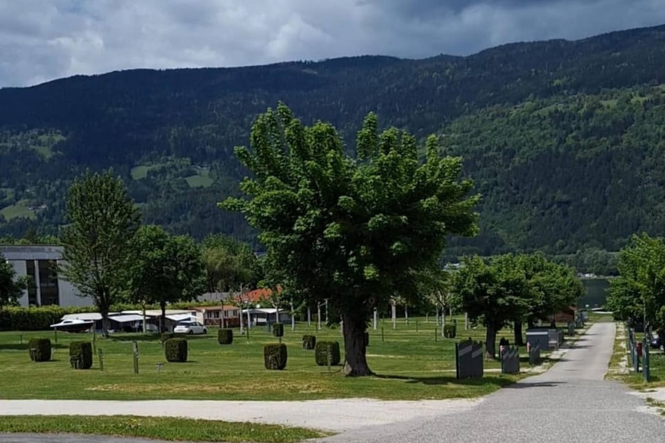 Surroundings [summer] (1-5 km)