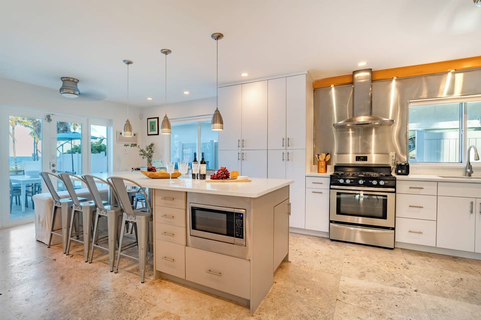 Experience culinary excellence with our high-end kitchen appliances.