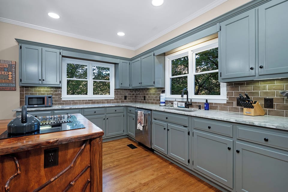 The Wolf Den - Entry Level Kitchen
