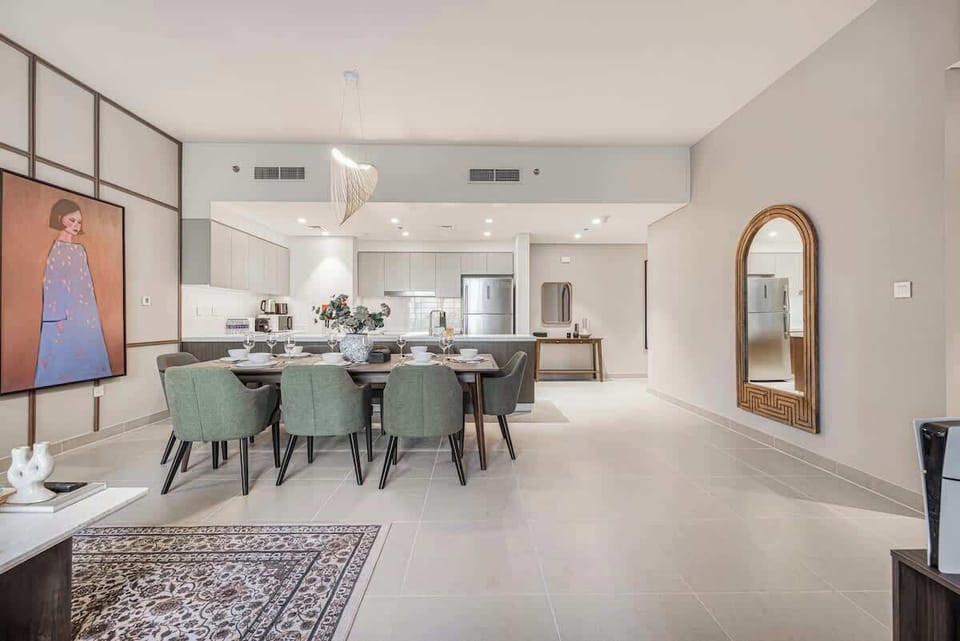 Cozy dining space with modern touches for breakfast, lunch or dinner