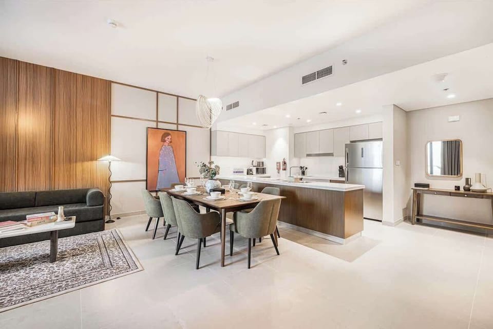 Bright and airy dining area, perfect for meals and conversation