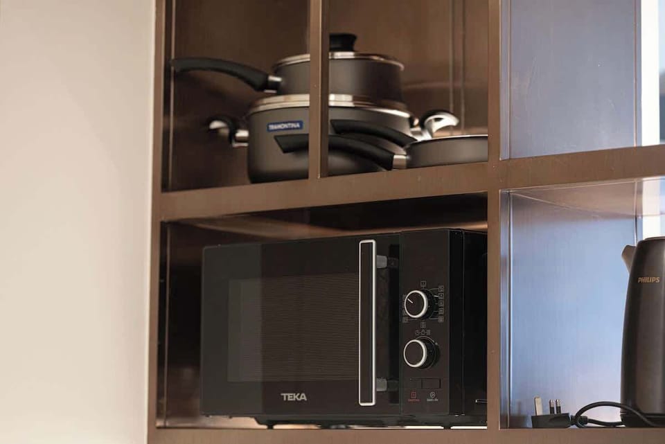 Convenient microwave for quick meals