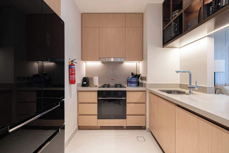 Modern full kitchen