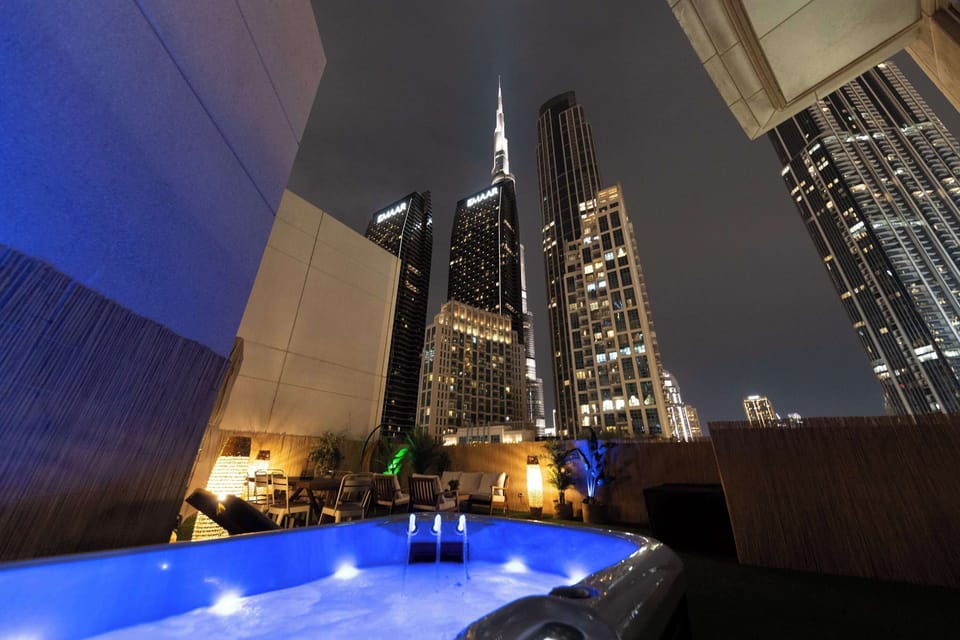 Your private oasis above the city: lounge, unwind, and admire Downtown Dubai’s glittering skyline