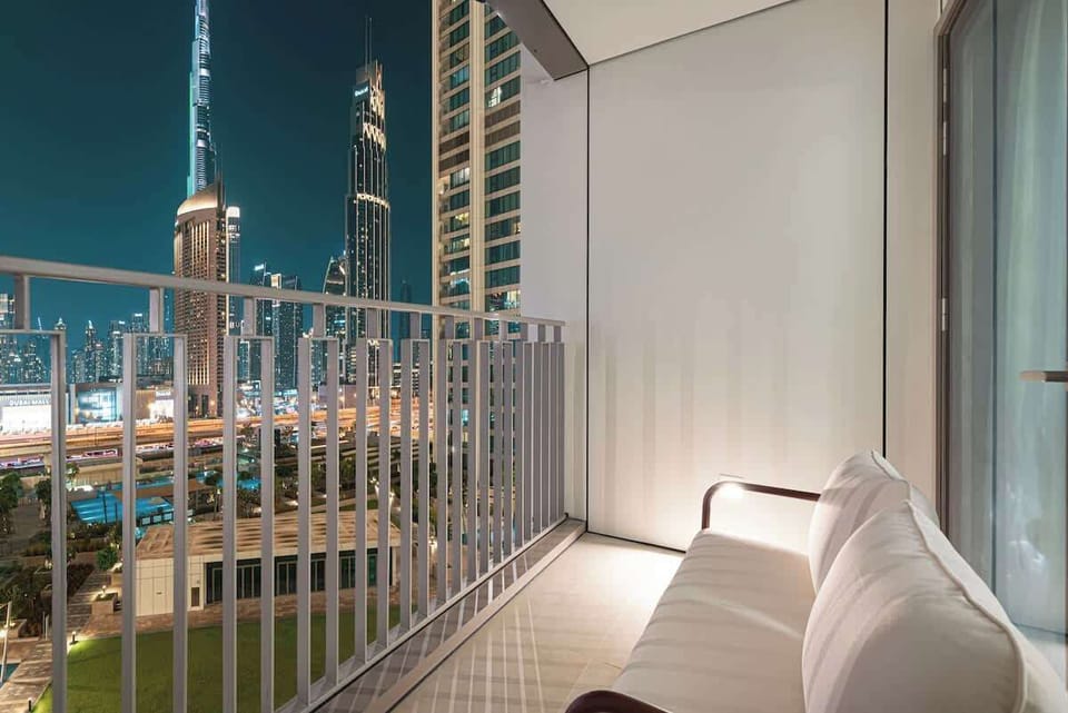 Your own nighttime retreat overlooking the sparkling Downtown skyline