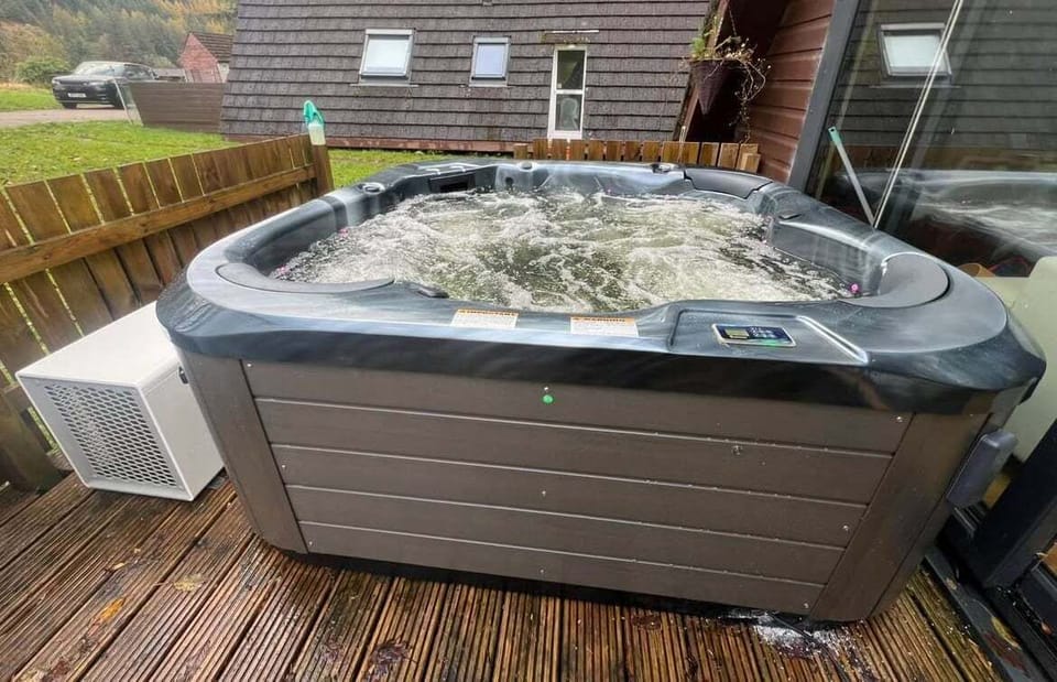 Hot tub