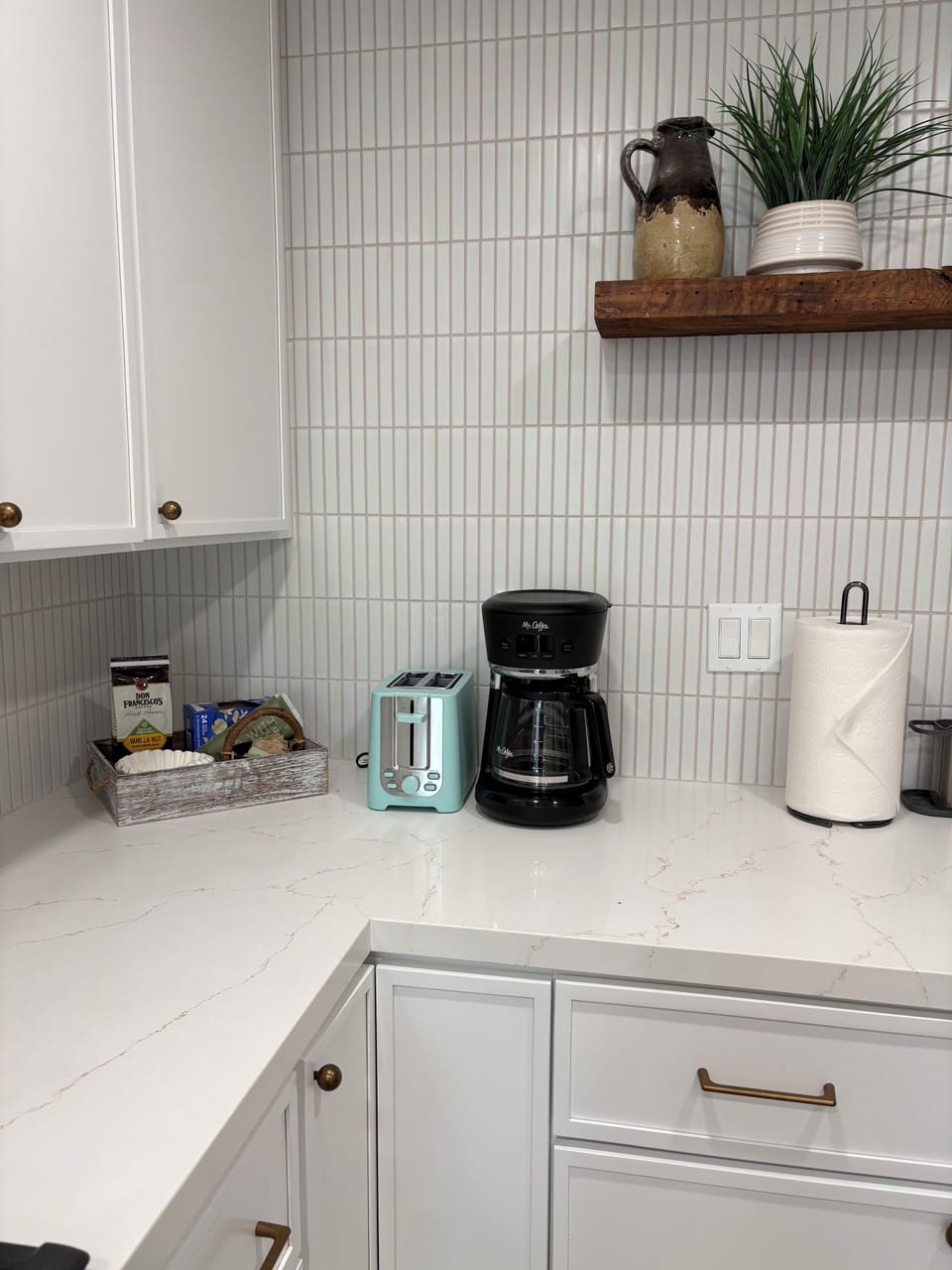 Small and Large Appliances included