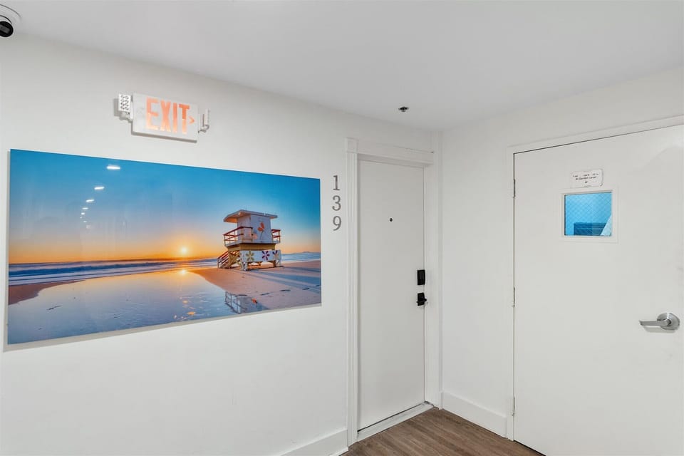 Entry to room