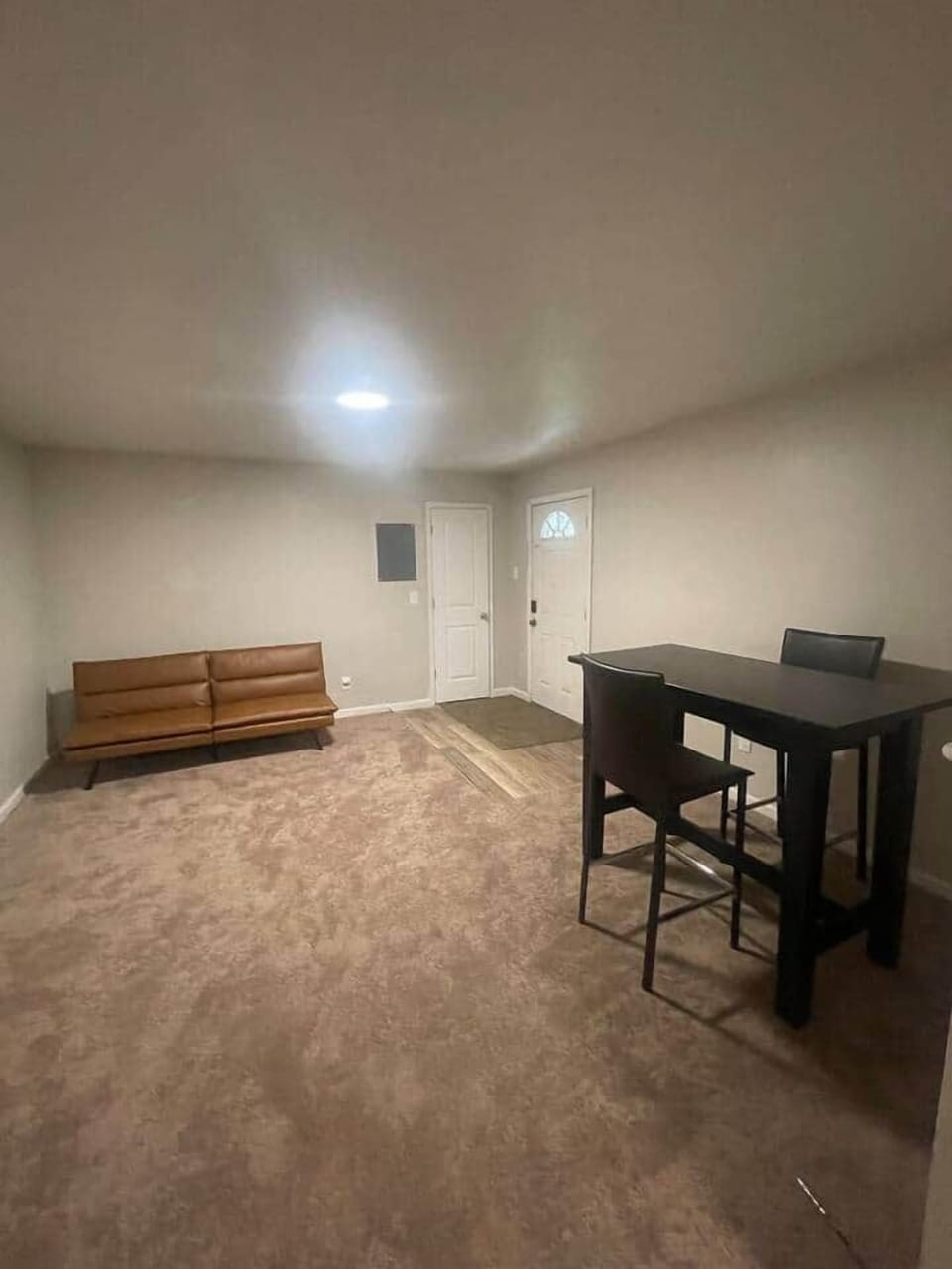  It’s a great space for breakfast, dinner, or simply relaxing in a quiet corner.
