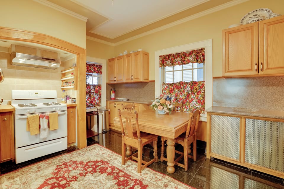 Breakfast Nook