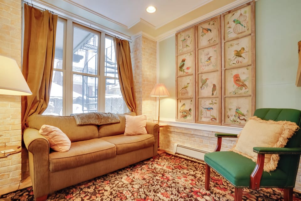 Minneapolis Vacation Rental | 1BR | 1BA | 1,200 Sq Ft | 3 Steps to Enter