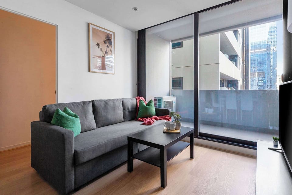A 3-seater sofa bed that folds out to a double.