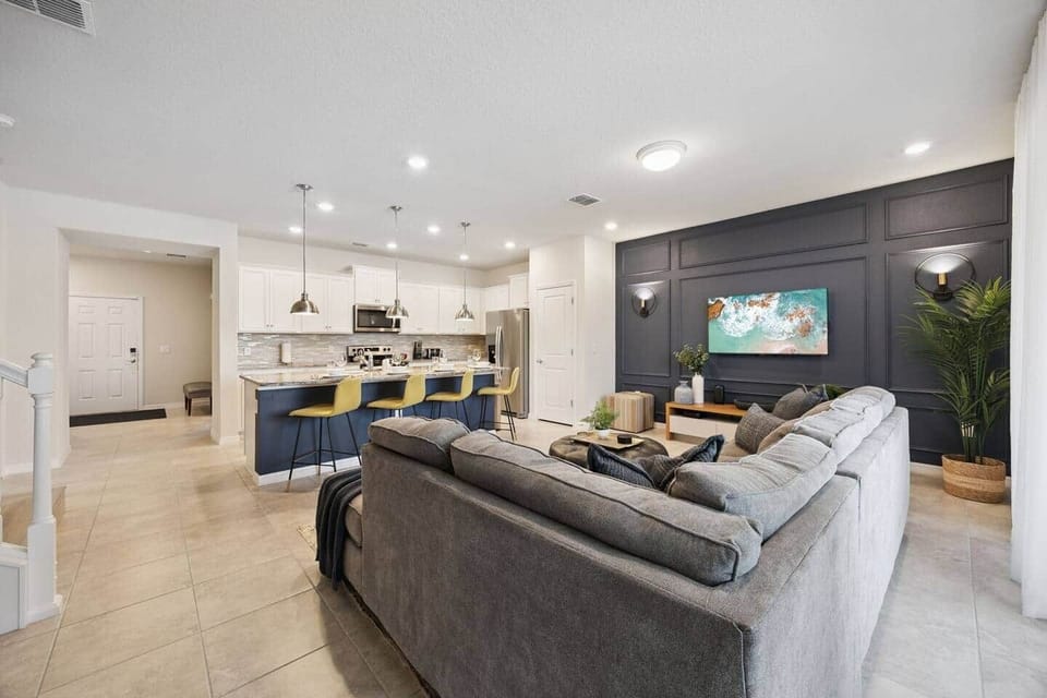 1st Floor Kitchen and Family Room