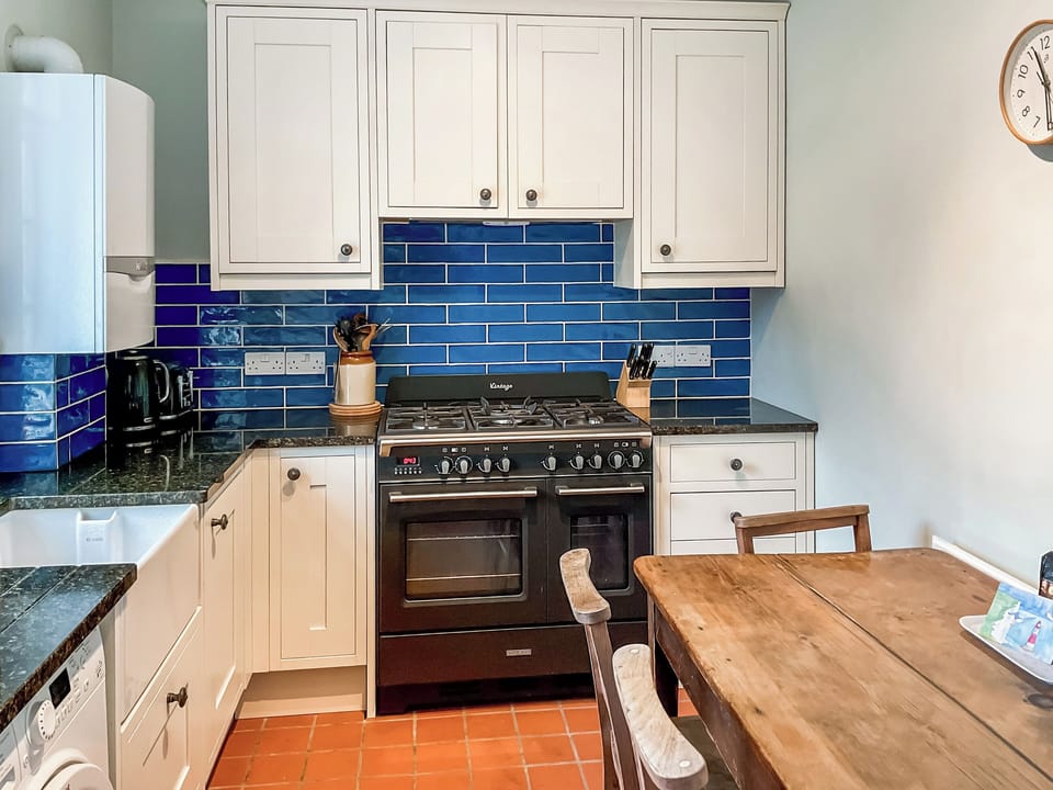 Kitchen | Old Coastguard Cottage, Freshwater