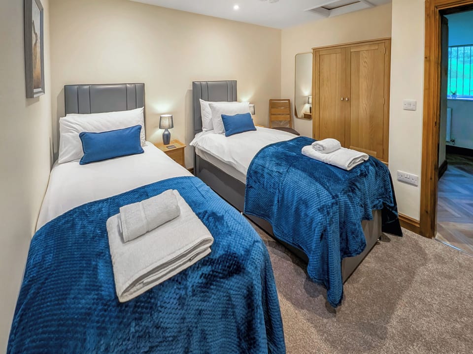 Twin bedroom | Bay Bungalow, Bolton-Le-Sands, near Carnforth