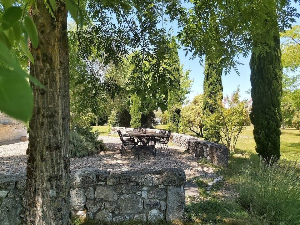 Outdoor dining space
