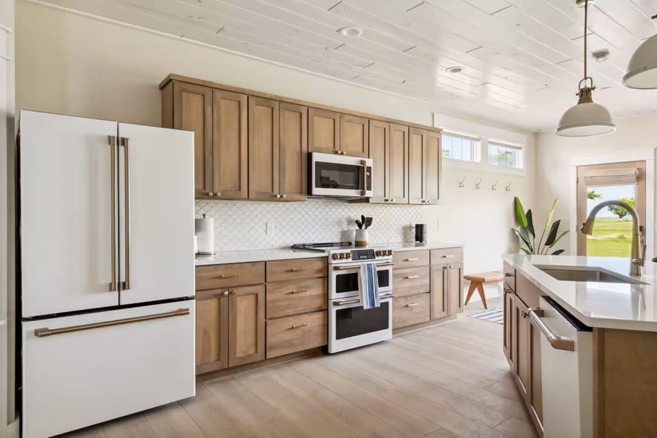 Main20Floor20Kitchen203