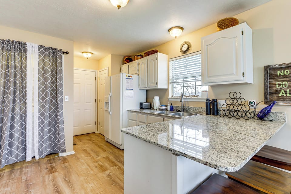 Kitchen | Main Floor