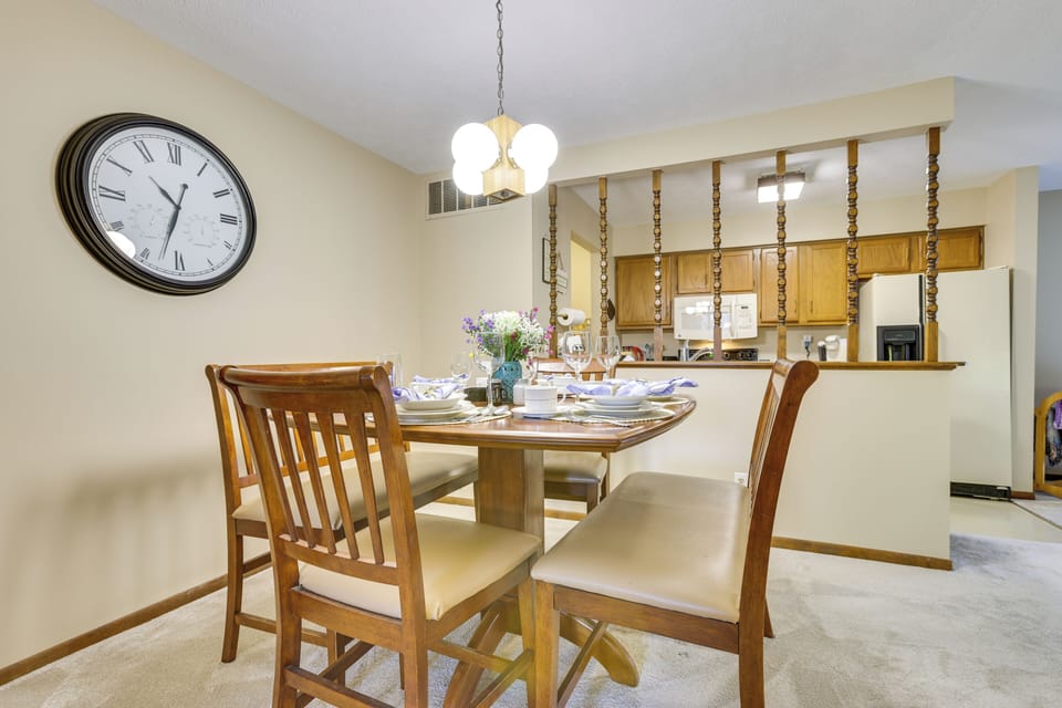 Dining Room | Dishware/Flatware