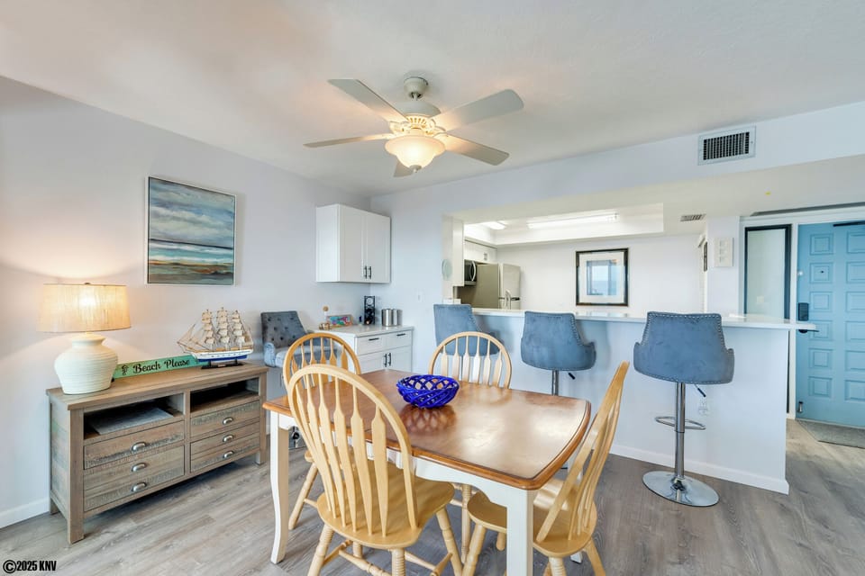 Lots of seating for Dining