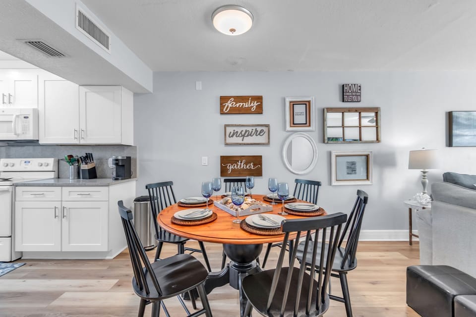 Dining Table set for 6 - 2nd Level