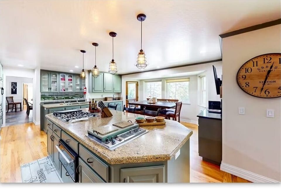 Mian kitchen