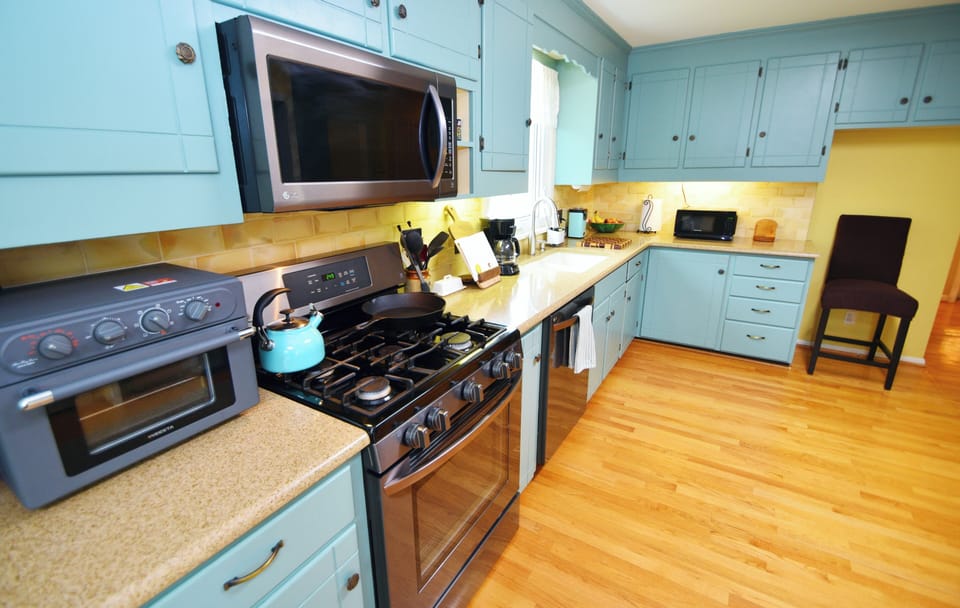 Large eat-in kitchen with everything that you need.