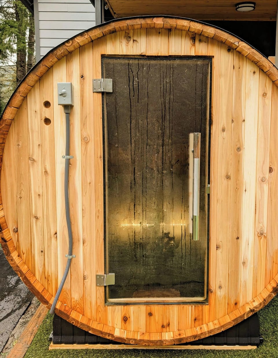 Electric sauna