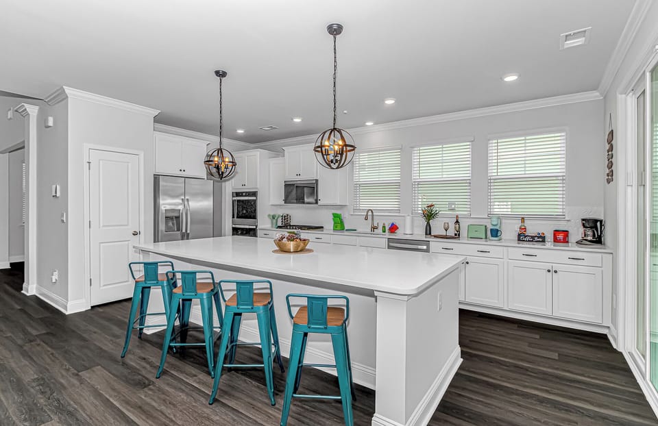 Gourmet Kitchen: Bright and airy with stylish décor, perfect for culinary adventures!