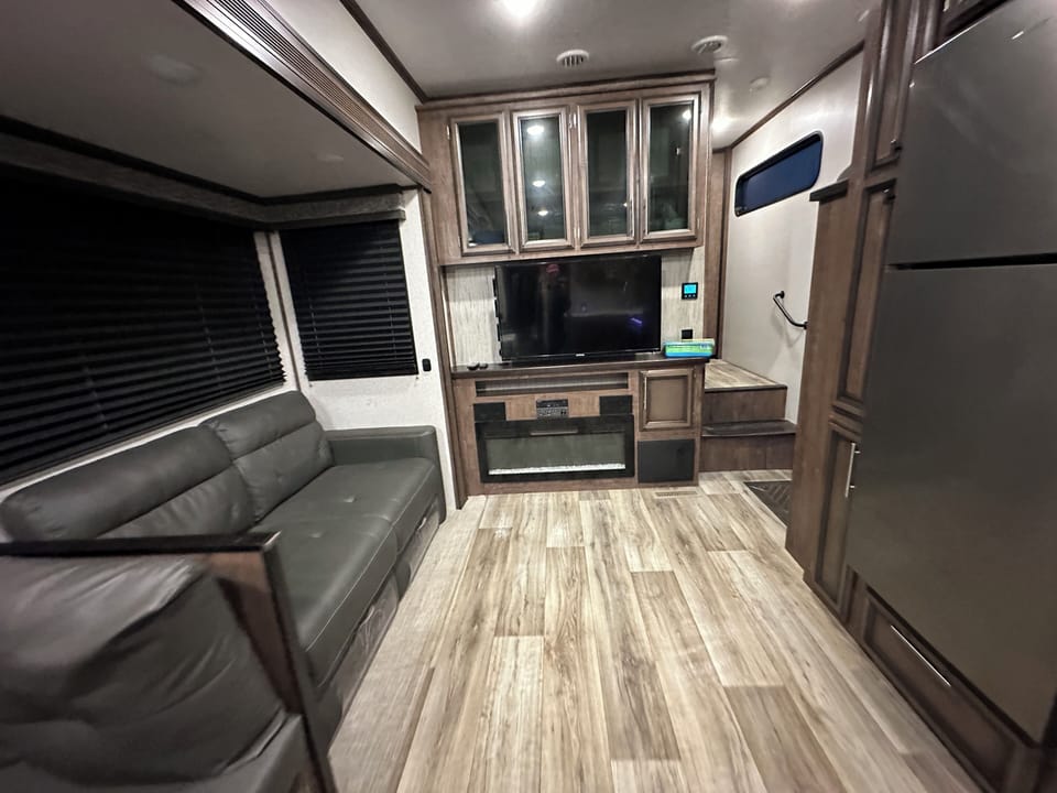 Living Room/Kitchen Room Main Room