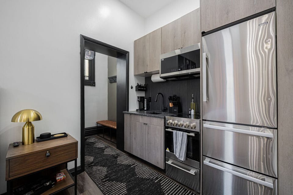 Kitchen & Foyer