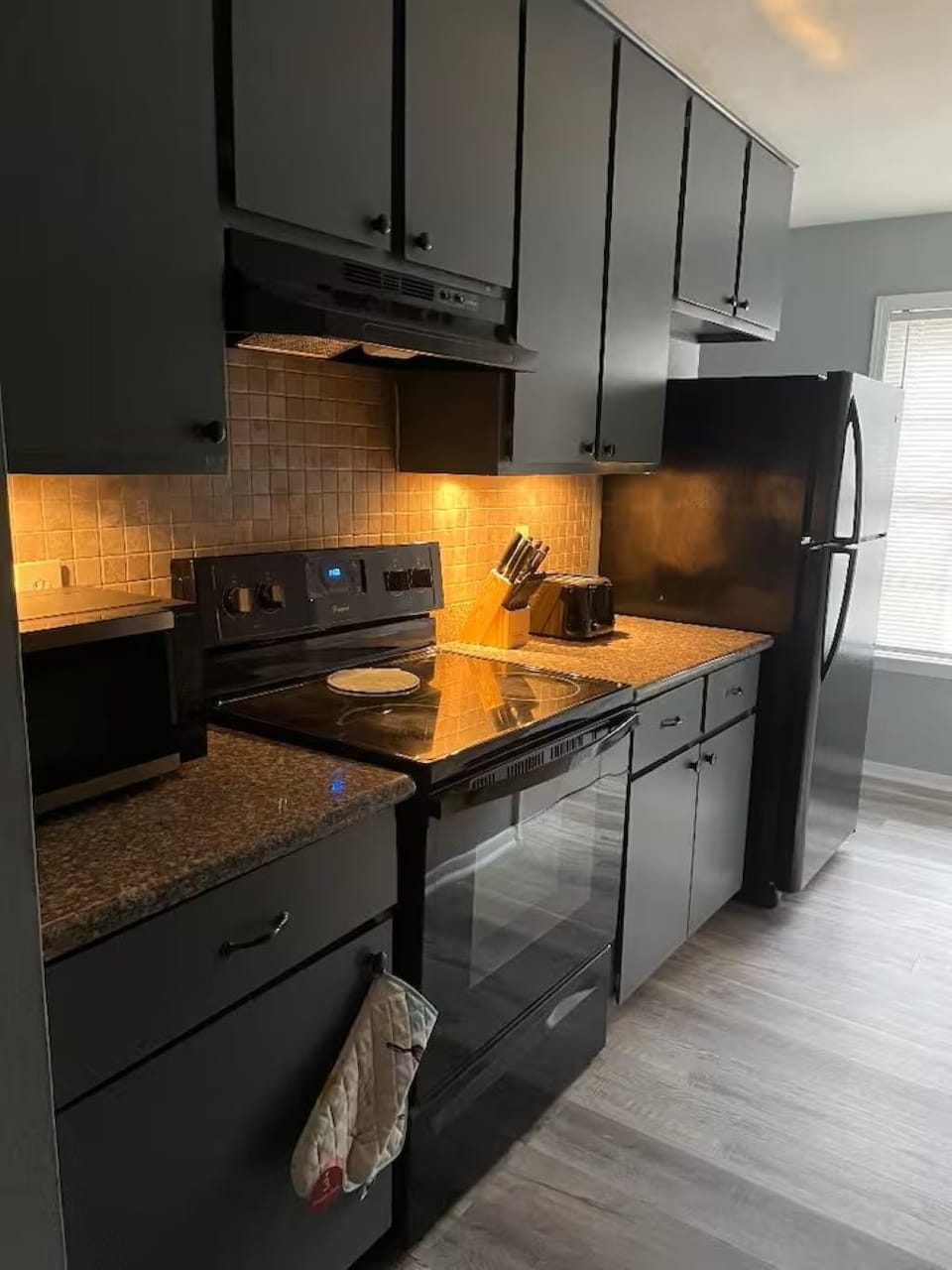 Kitchen Stove area